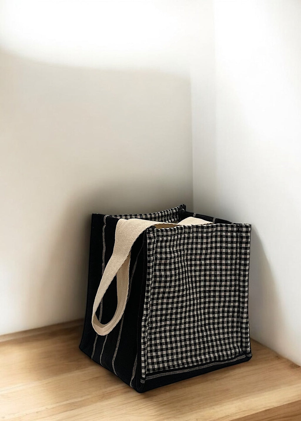 Black + White Hamper